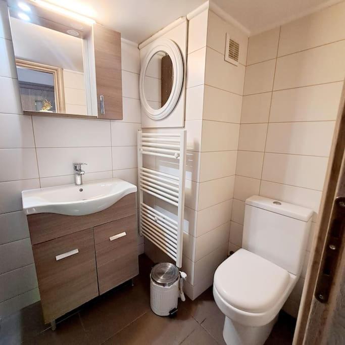 20' From The Airport,20' From The Center Of Athens Apartment Ngoại thất bức ảnh