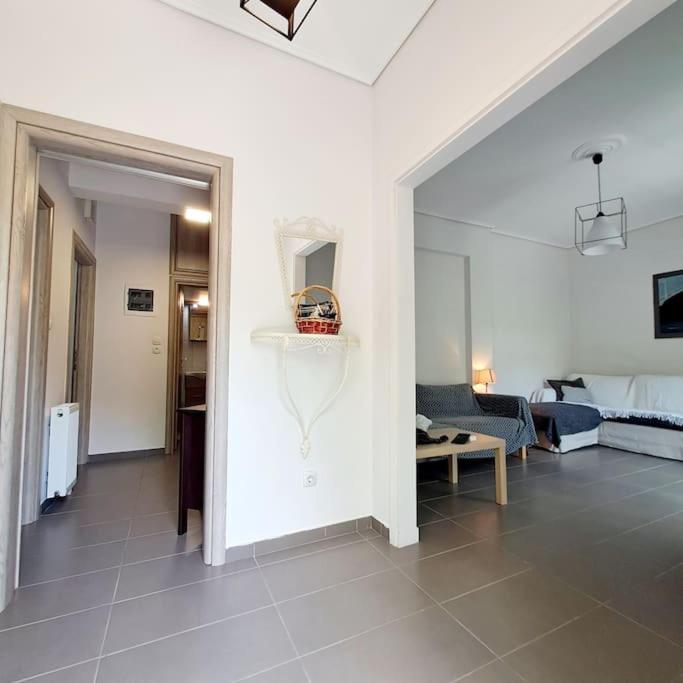 20' From The Airport,20' From The Center Of Athens Apartment Ngoại thất bức ảnh